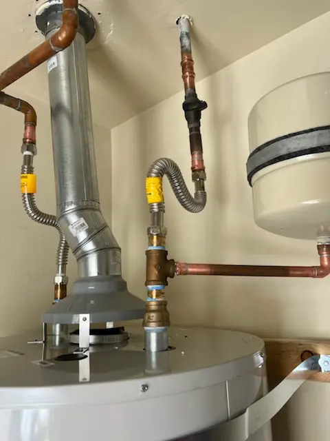 Water heater installation and plumbing repair in Valentine Oaks
